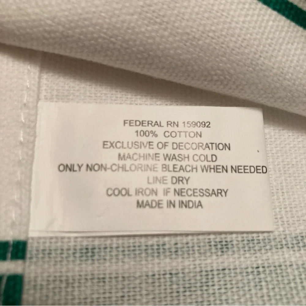 NWT Robert Stanley Home Collection Kitchen Towel